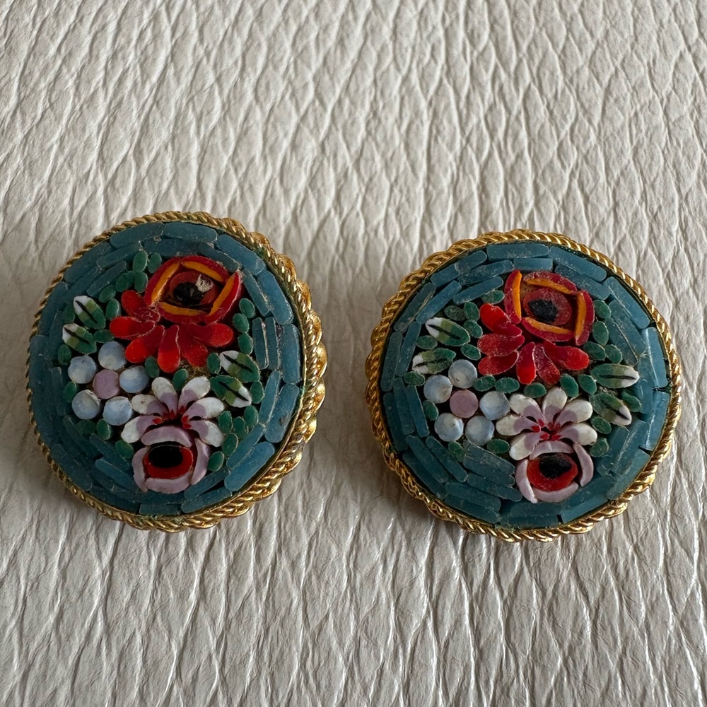 Vintage Floral Mosaic Clips